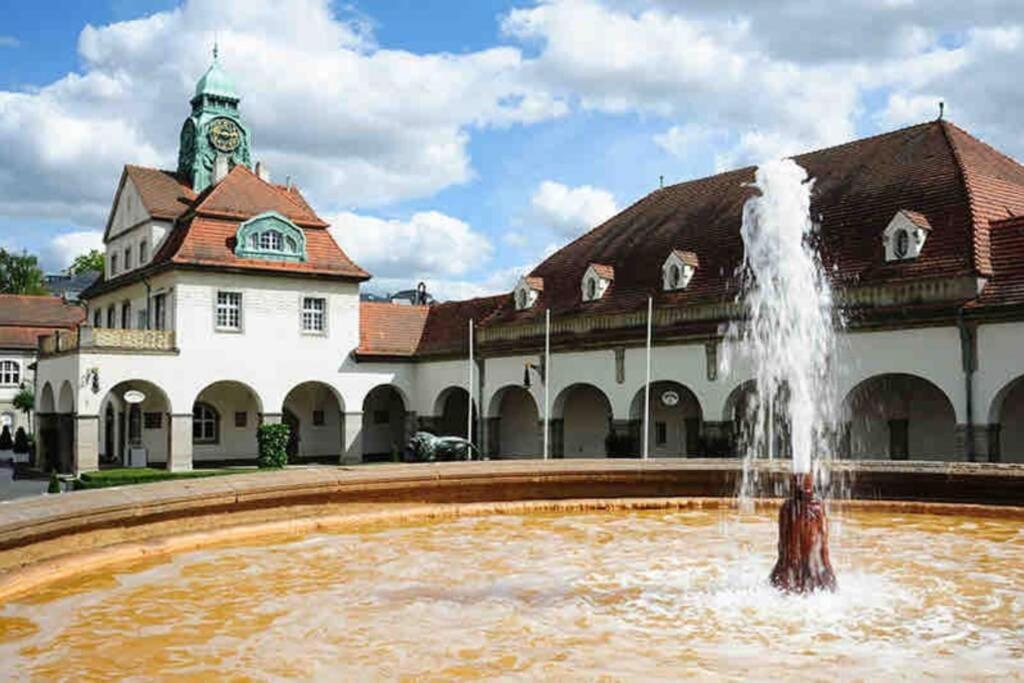 Traumhafte Kurstadt Apartment Moderne 2Zkb Balkon Pkw Stellplatz Bad Nauheim Ngoại thất bức ảnh