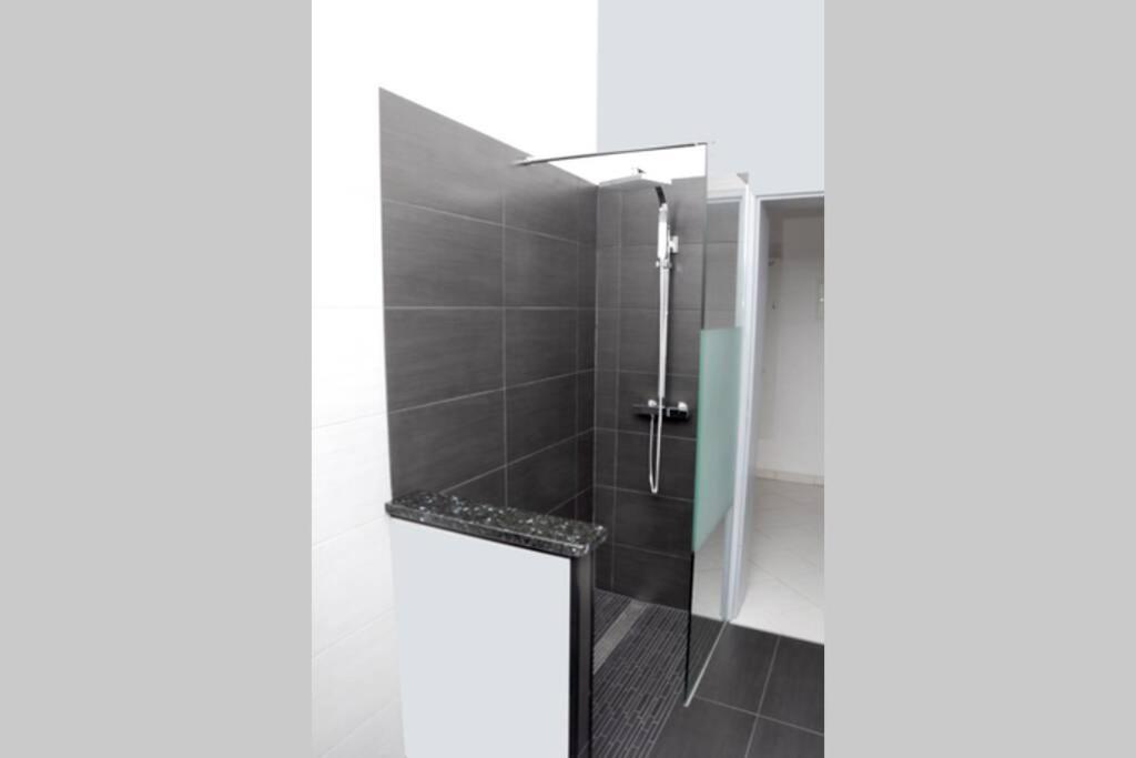 Traumhafte Kurstadt Apartment Moderne 2Zkb Balkon Pkw Stellplatz Bad Nauheim Ngoại thất bức ảnh