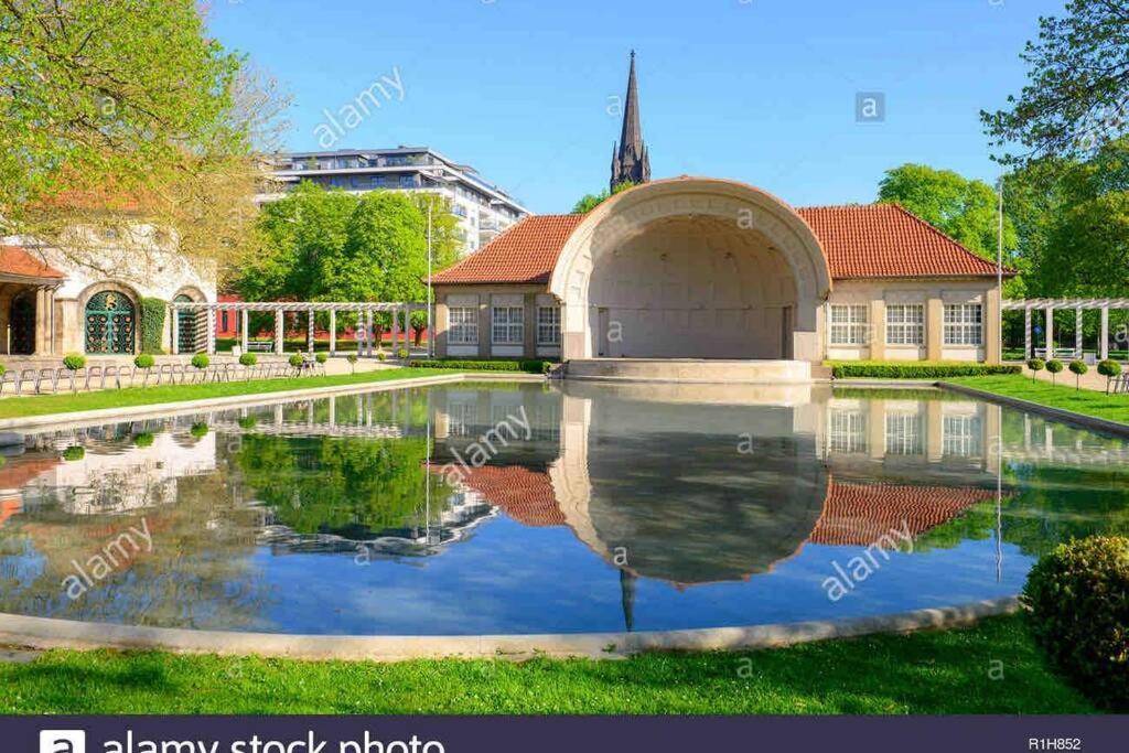 Traumhafte Kurstadt Apartment Moderne 2Zkb Balkon Pkw Stellplatz Bad Nauheim Ngoại thất bức ảnh